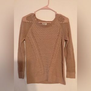 Hippie Rose Women’s Medium Sweater. Pink Rosy color
